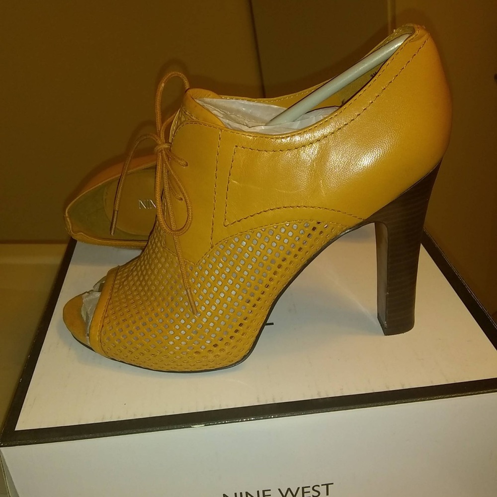 Nine West wedge heels